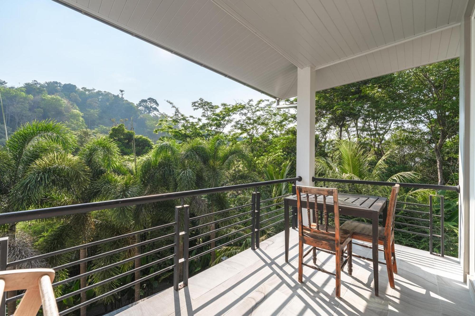 Little Kamala Hill Aparthotel Ngoại thất bức ảnh