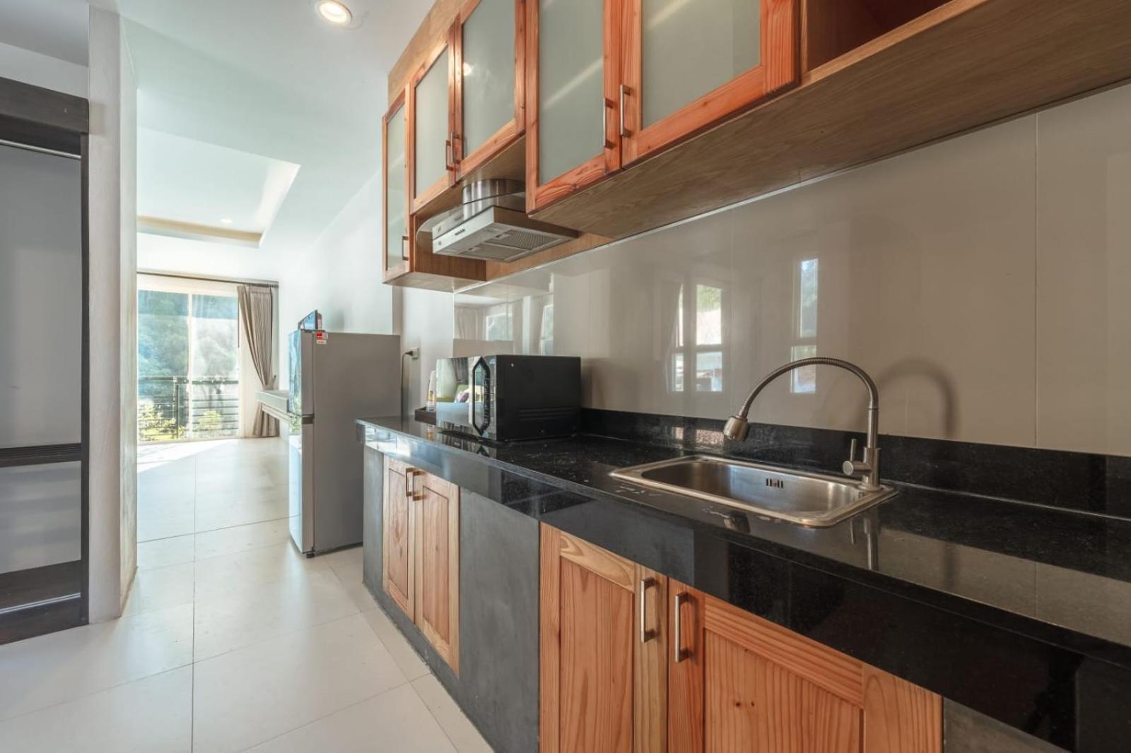 Little Kamala Hill Aparthotel Ngoại thất bức ảnh