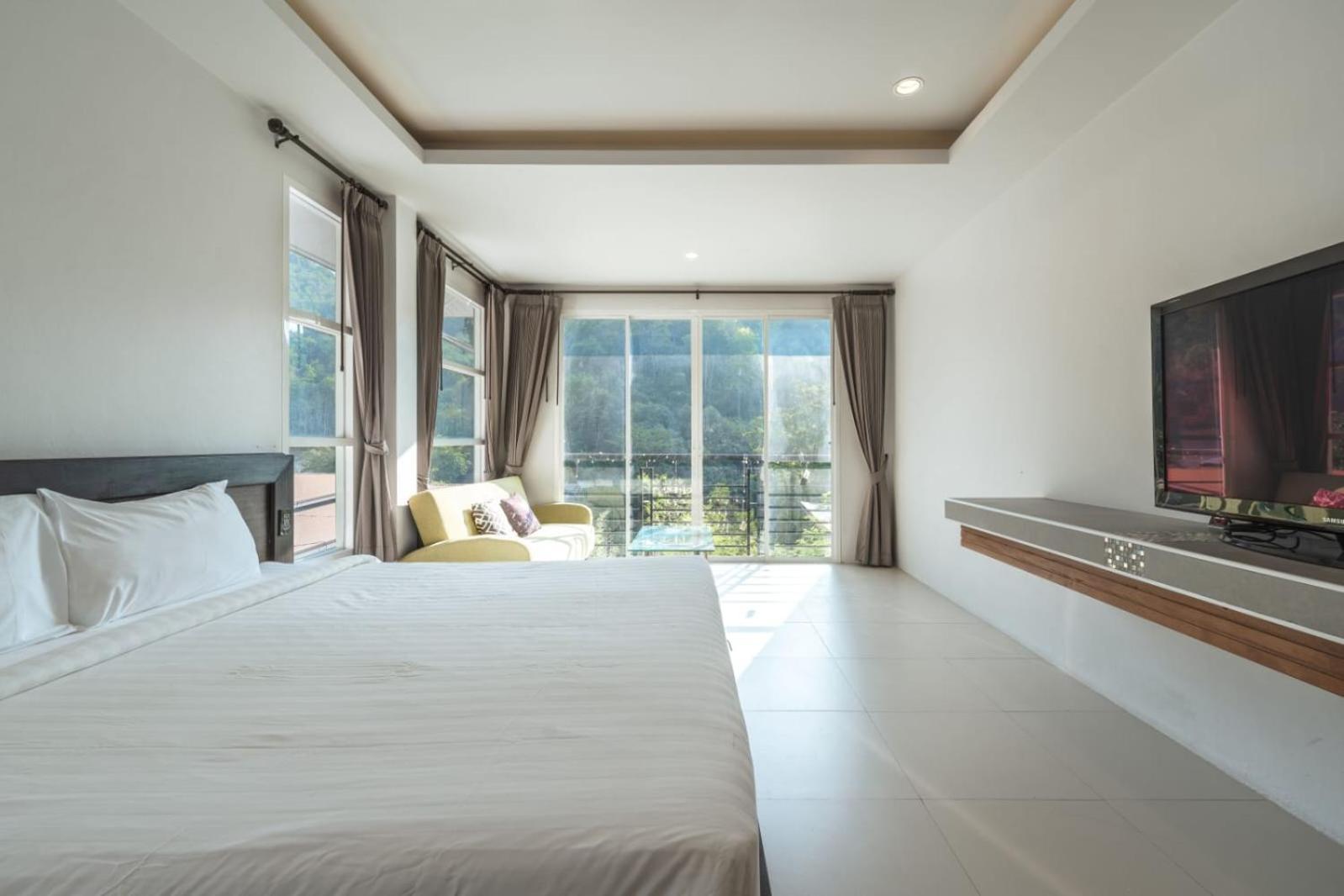 Little Kamala Hill Aparthotel Ngoại thất bức ảnh